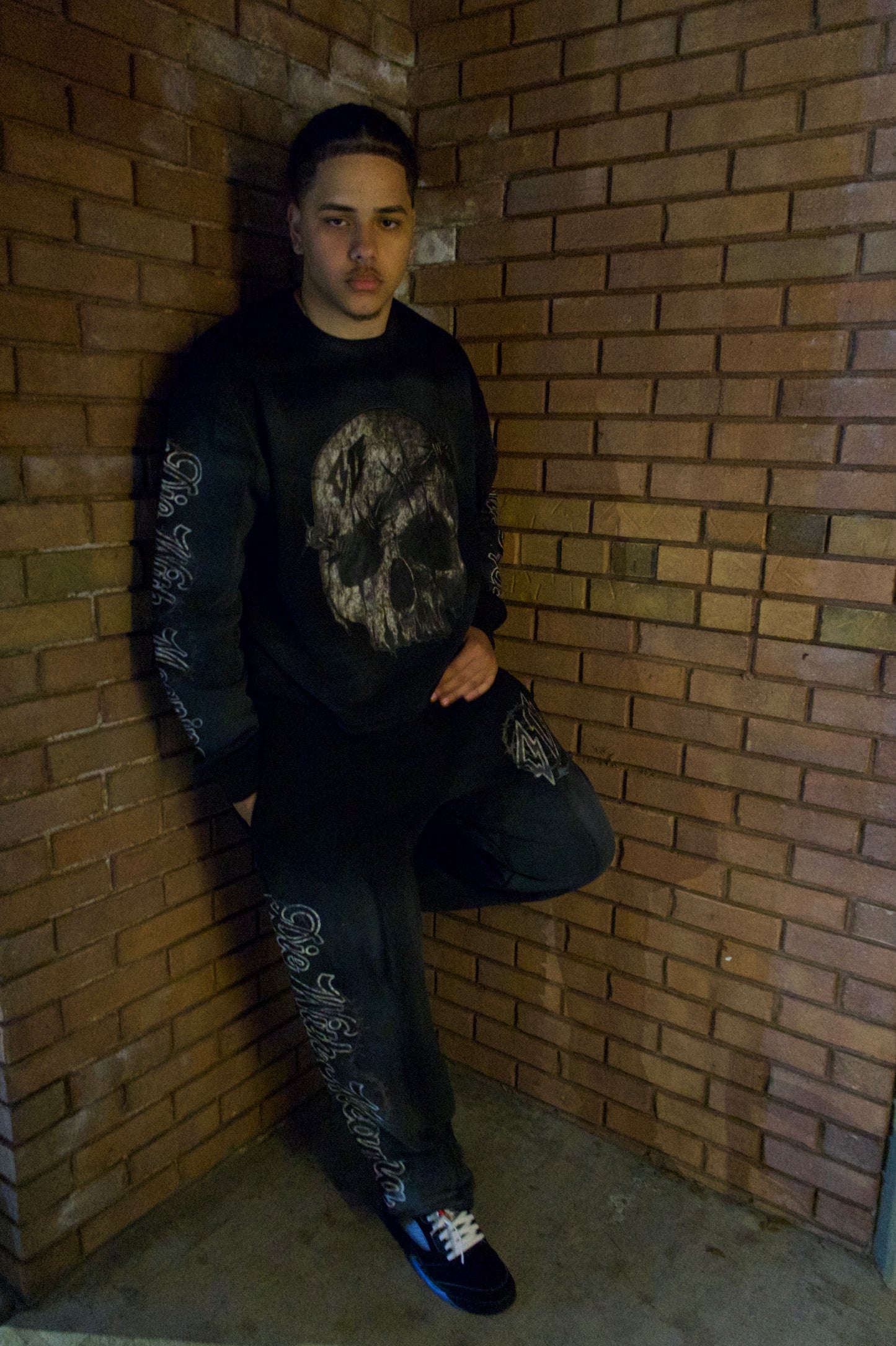 2 thermal long sleeve 1 sweatpants for $120